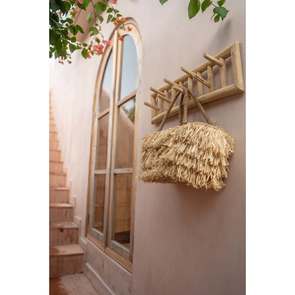 The Island Cloth Hanger – puinen seinäripustin