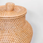 Soeji Kidung – käsintehty rottinkimaljakko 56 cm