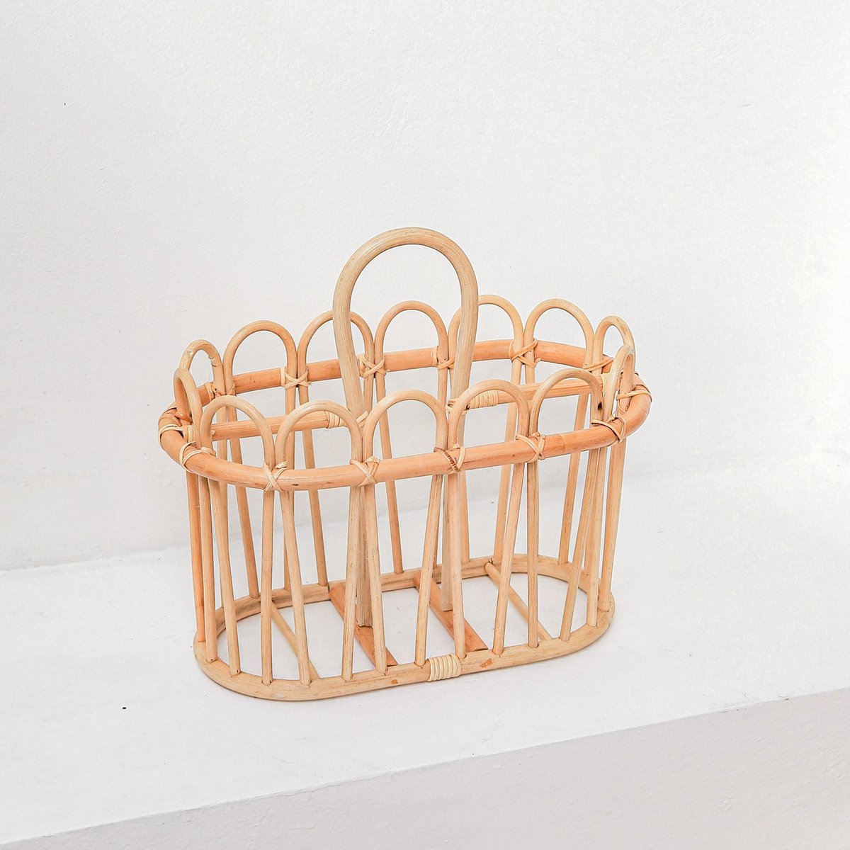 Käsintehty Kuno-lehtikori – rottinkia, 40 × 20 × 26 cm