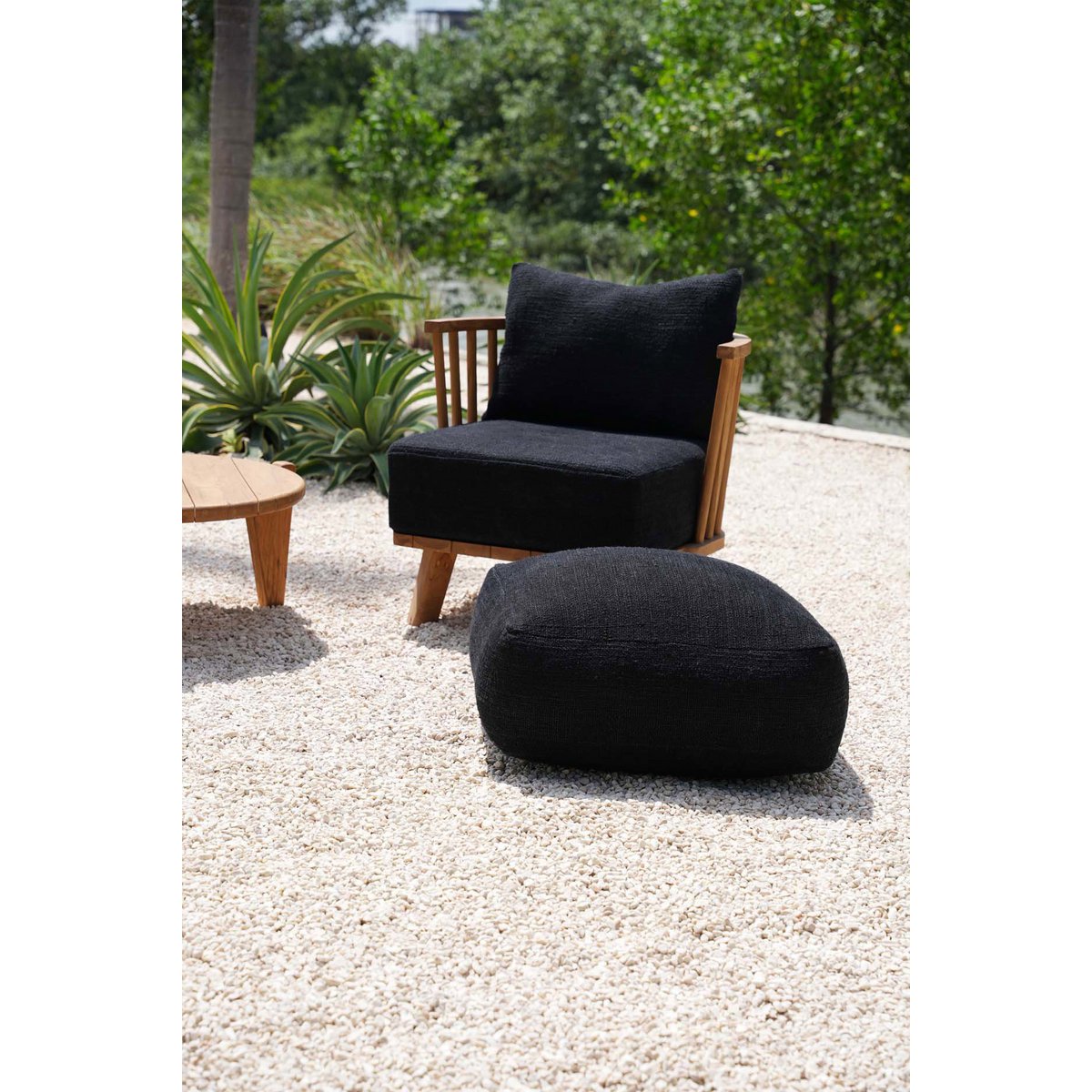 The Comfy Pouffe – musta puuvillainen rahi