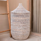 KAJA, käsintehty säilytyskori kannella – banaanikuitua, 57 × 40 cm