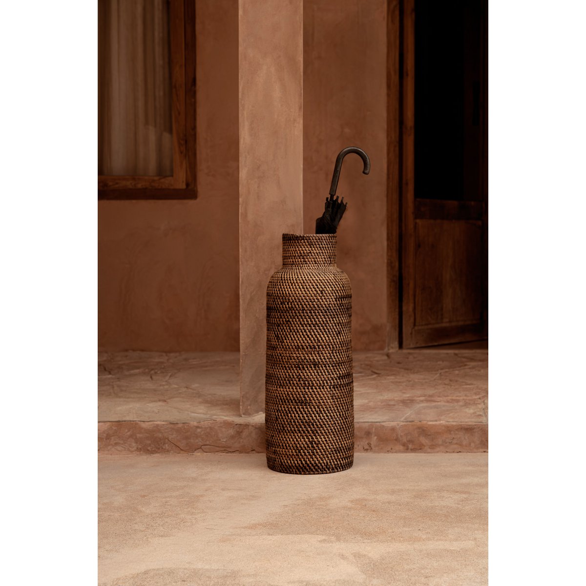 Bazar Bizar Colonial – rottinkinen sateenvarjoteline 67 cm