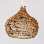 Soeji Seseh – käsintehty banaanikuituinen lampunvarjostin 45 × 39 cm
