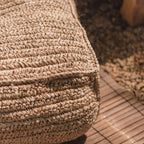 Soeji Padar – käsintehty raffia-pouf 55 × 55 cm