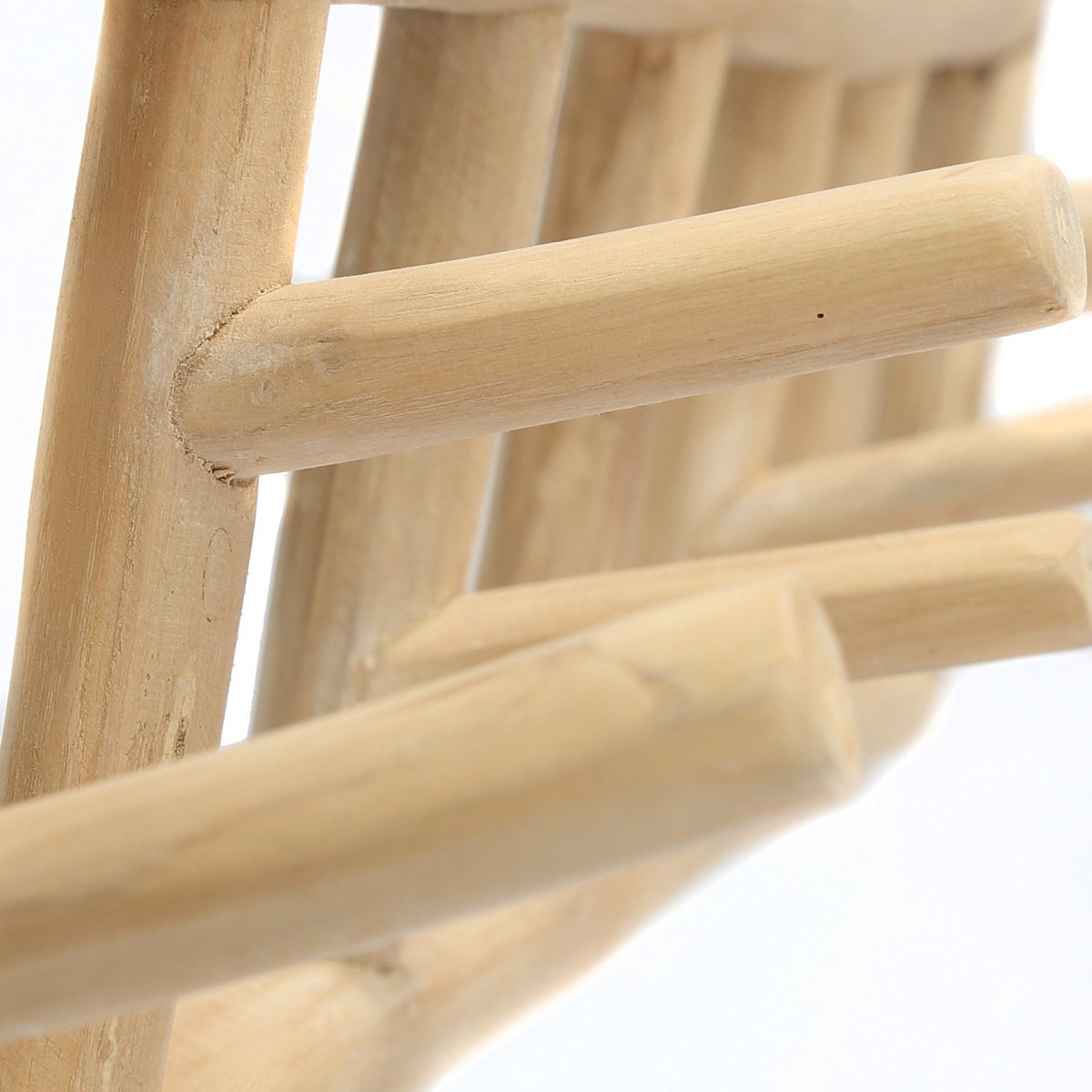 The Island Cloth Hanger – puinen seinäripustin